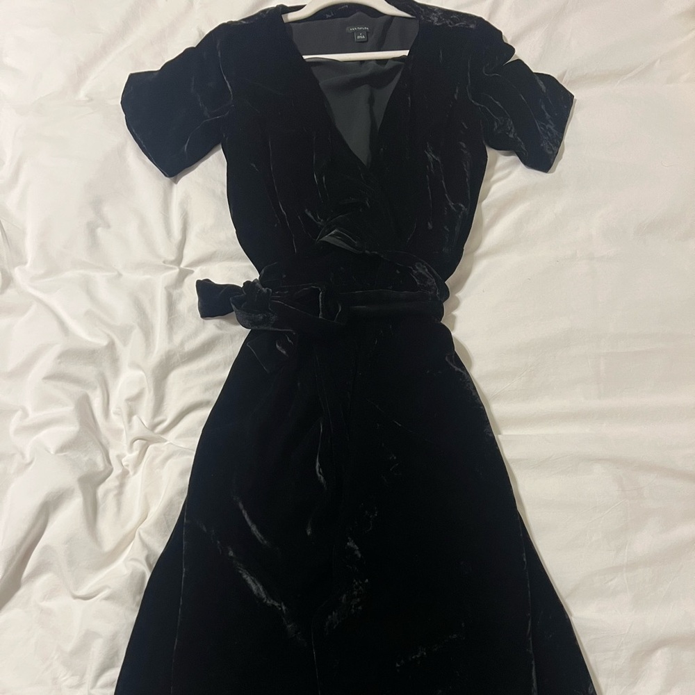 Ann Taylor Black Velvet Long Sleeve Dress